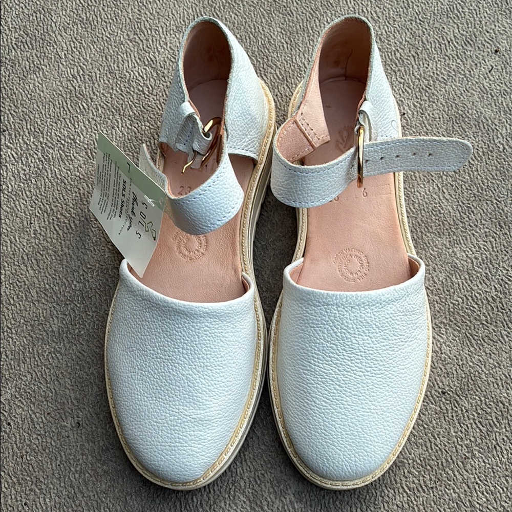 Off white leather  sols Women's Shoes